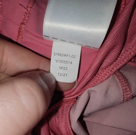 Athleta Printed Run With It Shorts Size S Pinks - Picture 9 of 10